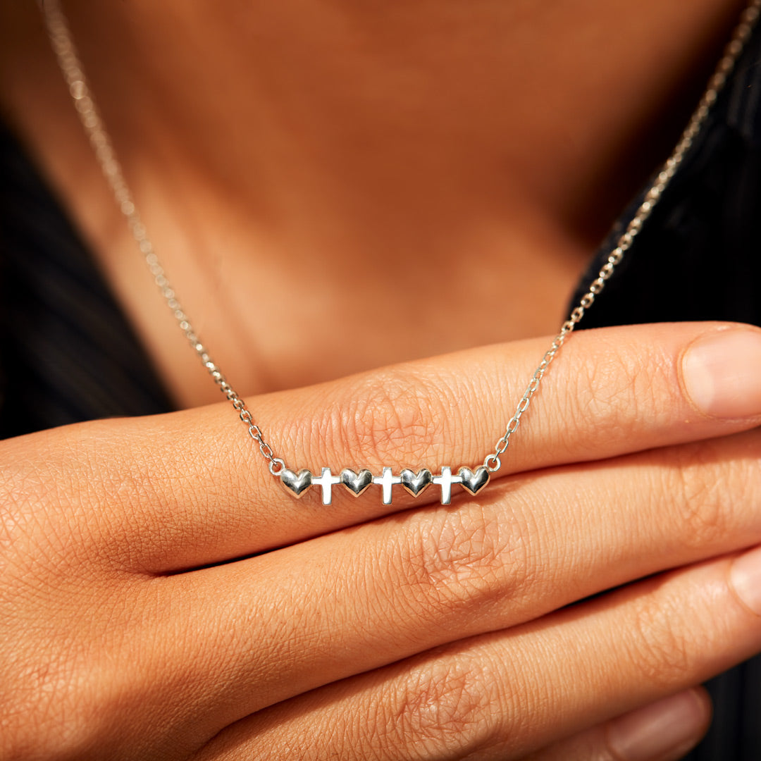 Colar Cruz & Coração - Minha Mãe, Minha Luz