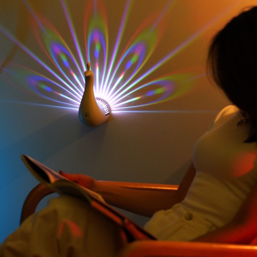 Luminária de Led Aura do Pavão