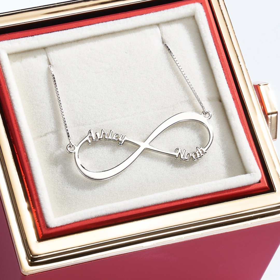 Caixa com Rosa & Colar Personalizado com Nomes - Infinity