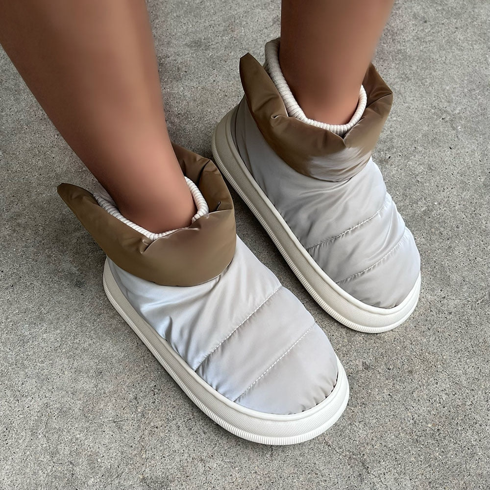 Botas Puff Femininas 'Pé de Algodão'