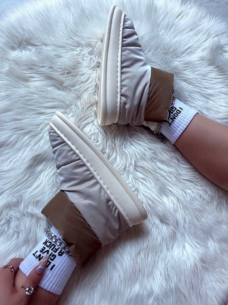 Botas Puff Femininas 'Pé de Algodão'
