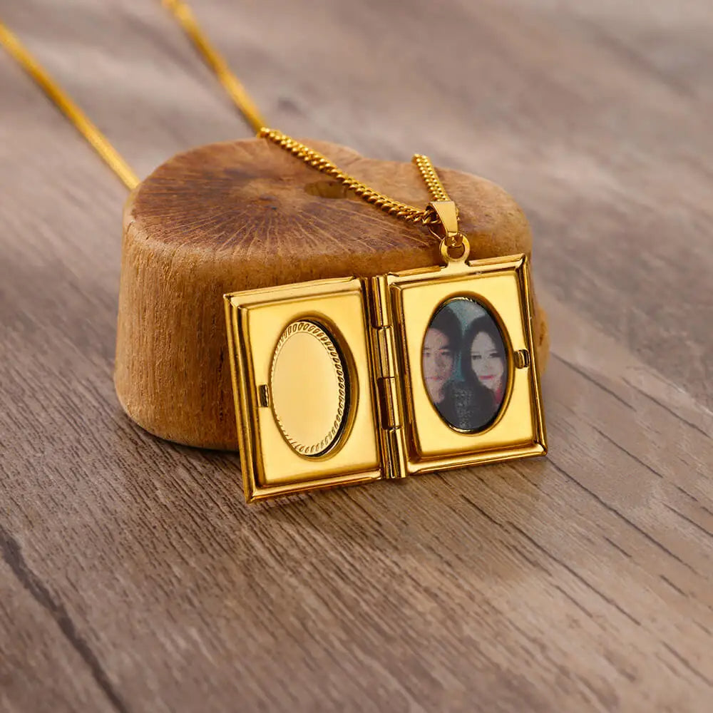 Relicário Livro do Amor com Foto Personalizada