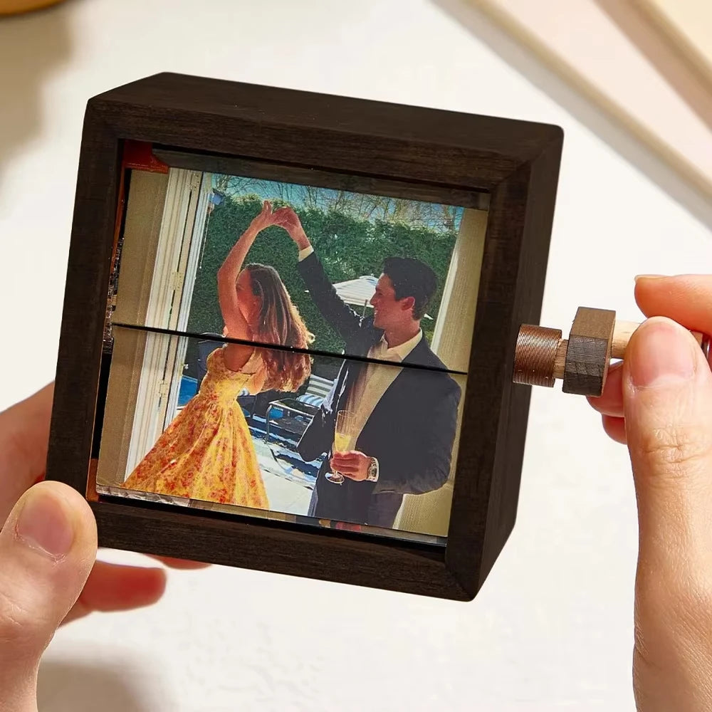 Caixa de Fotos Personalizadas - RetroLove