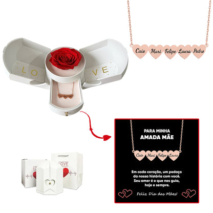 Caixa com Rosa Eterna & Colar Coração Personalizado com Nomes